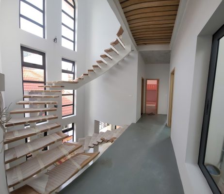 Cải tạo sửa chữa cầu thang bộ